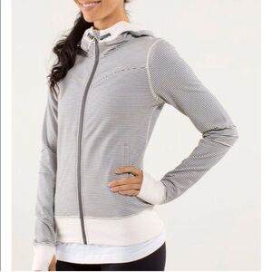 Lululemon Bliss Break Hoodie Wagon Stripe Angel Wing Soot Light 6 small